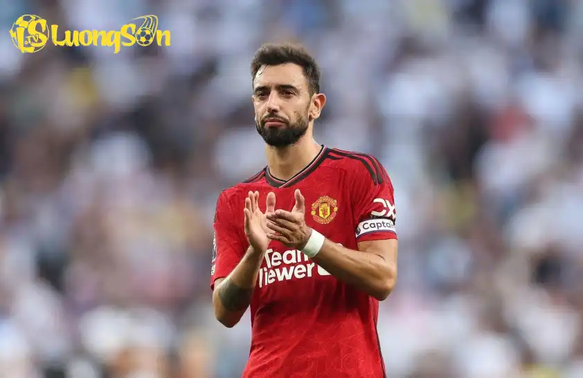 MU sẵn sàng để Bruno Fernandes ra đi (Ảnh: GOAL). MU sẵn sàng để Bruno Fernandes ra đi