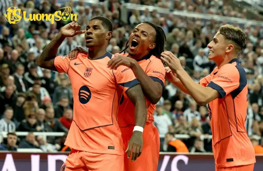 Rashford cũng thăng hoa khi rời MU - Ảnh:@Barca Rashford cũng thăng hoa khi rời MU