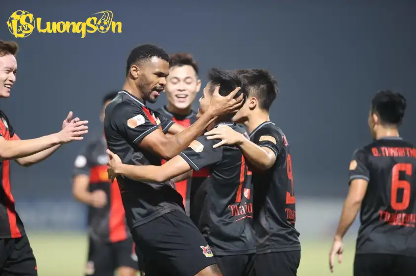 Ninh Bình vẫn duy trì được thành tích bất bại từ đầu mùa Ninh Bình vẫn duy trì được thành tích bất bại từ đầu mùa