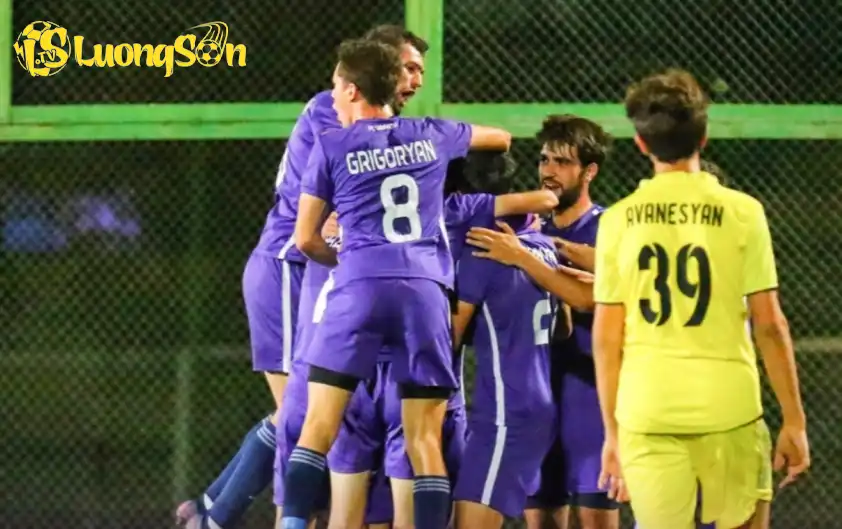 Araks Ararat có chỉ số ELO 77, nhỉnh hơn Shirak Gyumri với 74 Araks Ararat có chỉ số ELO 77, nhỉnh hơn Shirak Gyumri với 74