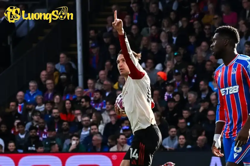 Tiền đạo người Ý đang dần chứng minh được giá trị của mình tại sân Anfield