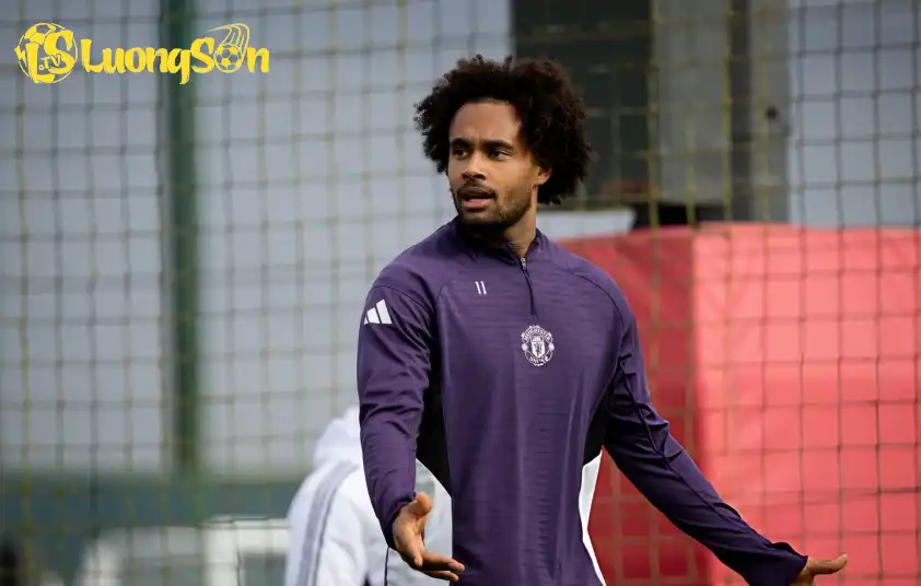 Joshua Zirkzee muốn rời Man Utd vào kỳ chuyển nhượng mùa đông Joshua Zirkzee muốn rời Man Utd vào kỳ chuyển nhượng mùa đông
