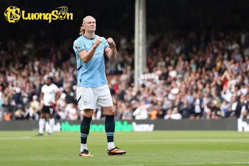 Haaland duy trì phong độ ghi bàn cực kỳ ấn tượng ở mùa giải này (Ảnh: SportBible). Haaland duy trì phong độ ghi bàn cực kỳ ấn tượng ở mùa giải này