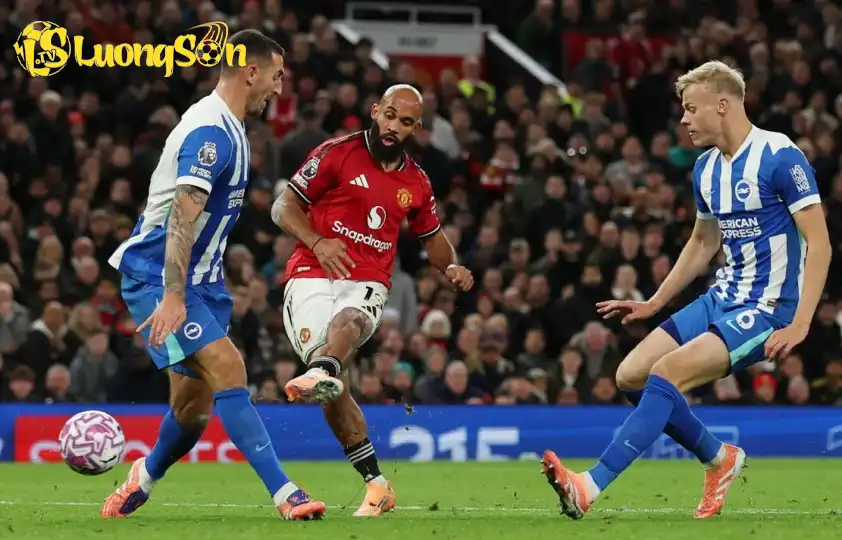 Mbeumo đang là bản hợp đồng rất chất lượng của MU - Ảnh: @ManUTD Mbeumo đang là bản hợp đồng rất chất lượng của MU